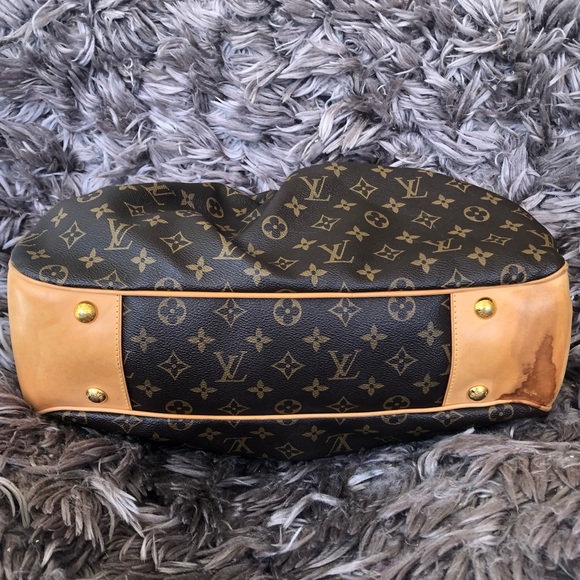Louis Vuitton Monogram Boetie MM - Picture 3 of 8